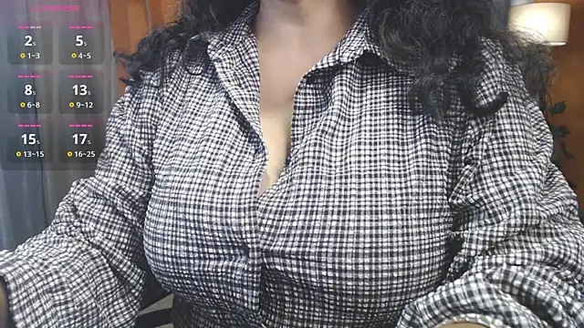 Snapshot of hot_menka chatting on 06/16/26, 09:31 hot menka online show from 06/16/26, 09:31