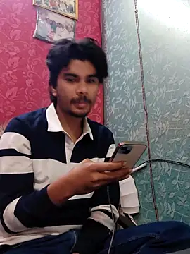 Snapshot of dannyD06969 chatting on 02/13/26, 05:18 dannyD06969 online show from 02/13/26, 05:18