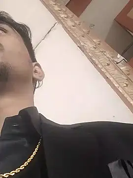 Snapshot of dannyD06969 chatting on 12/23/24, 02:07 dannyD06969 online show from 12/23/24, 02:07