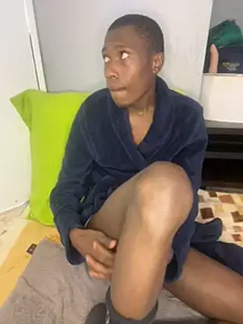 Snapshot of Sexybabe430 chatting on 12/23/24, 12:19 Sexybabe430 online show from 12/23/24, 12:19