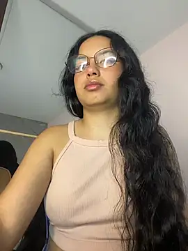 Snapshot of Rosita_forever_ chatting on 06/20/26, 02:55 Rosita forever online show from 06/20/26, 02:55