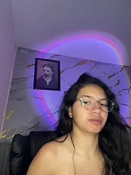 Rosita forever  online show from 10/21/25, 02:16