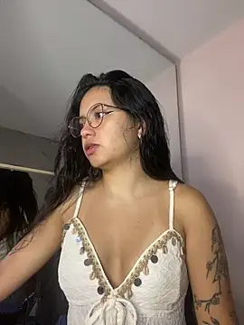 Rosita forever  online show from 02/17/26, 01:30