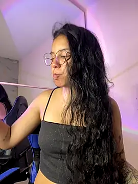 Rosita forever  online show from 11/27/25, 05:35