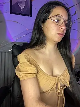 Rosita forever  online show from 10/28/25, 03:11