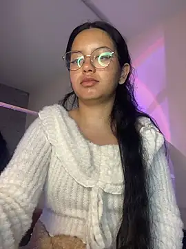 Snapshot of Rosita_forever_ chatting on 04/22/26, 09:05 Rosita forever online show from 04/22/26, 09:05