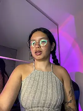 Rosita forever  online show from 04/15/26, 01:55