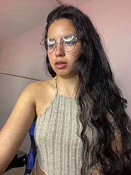 Rosita forever  online show from 11/29/25, 02:44