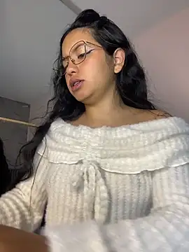 Snapshot of Rosita_forever_ chatting on 06/18/26, 02:55 Rosita forever online show from 06/18/26, 02:55