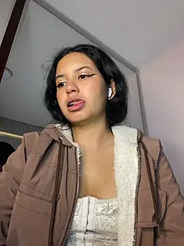 Snapshot of Rosita_forever_ chatting on 06/30/26, 01:22 Rosita forever online show from 06/30/26, 01:22