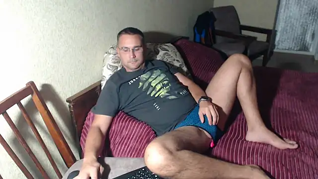 Snapshot of Sanderx chatting on 09/14/25, 07:58 Sanderx online show from 09/14/25, 07:58