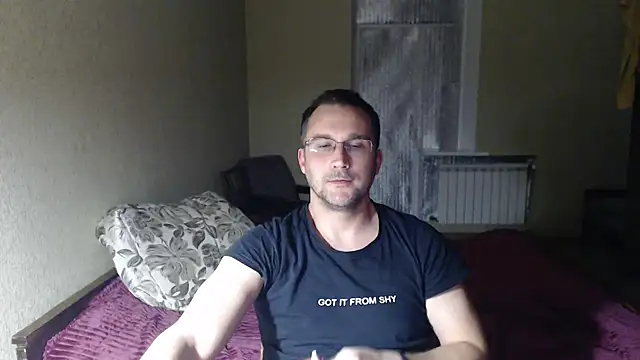 Snapshot of Sanderx chatting on 03/12/25, 09:35 Sanderx online show from 03/12/25, 09:35