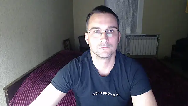 Snapshot of Sanderx chatting on 02/18/25, 08:25 Sanderx online show from 02/18/25, 08:25