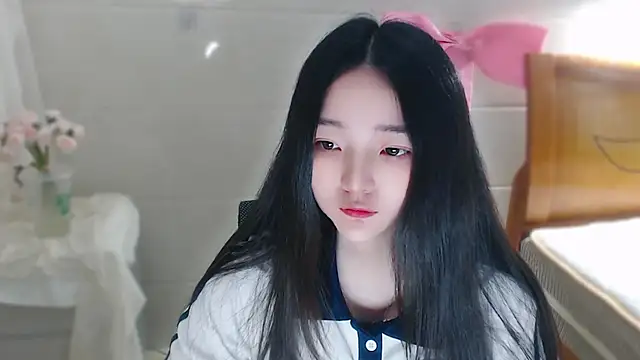 qiqi--- online show from 04/24/26, 05:09