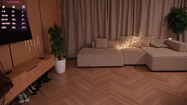 Amelyisthatyou online show from 04/07/26, 04:03