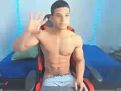 Snapshot of oliver_thompsson7 chatting on 06/08/26, 03:29 oliver thompsson7 online show from 06/08/26, 03:29
