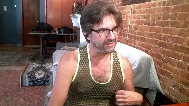 Johnny Bottoms online show from 10/19/25, 05:26