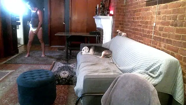 Johnny Bottoms online show from 10/11/25, 03:24