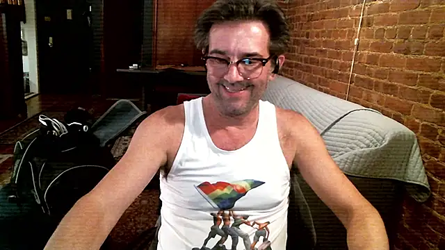 Johnny Bottoms online show from 04/10/26, 09:55