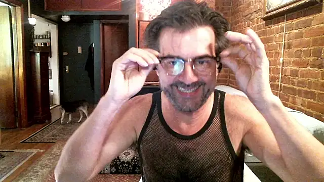 Johnny Bottoms online show from 05/03/26, 01:25