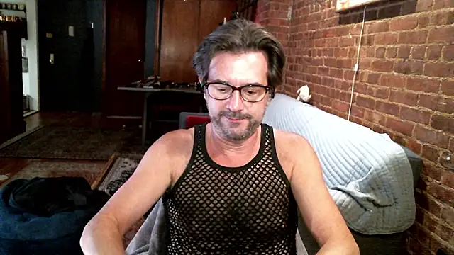 Johnny Bottoms online show from 11/23/25, 06:51