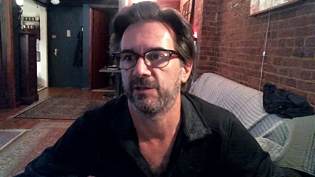 Johnny Bottoms online show from 11/06/25, 07:51