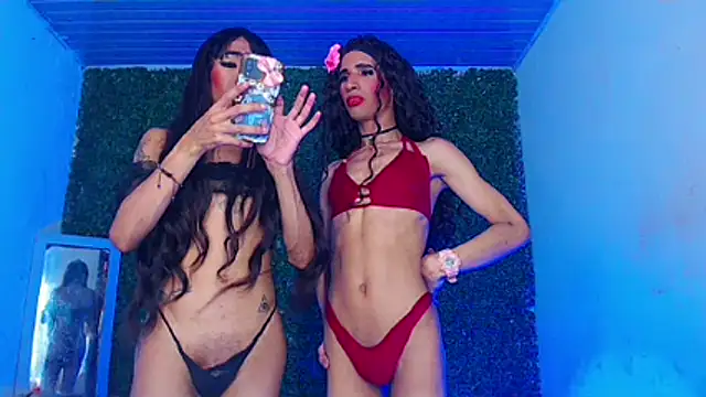 Snapshot of newgroupxxx chatting on 11/30/25, 07:03 newgroupxxx online show from 11/30/25, 07:03