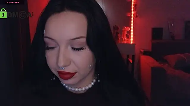 Snapshot of MoranaMissGod chatting on 02/13/26, 08:31 MoranaMissGod online show from 02/13/26, 08:31