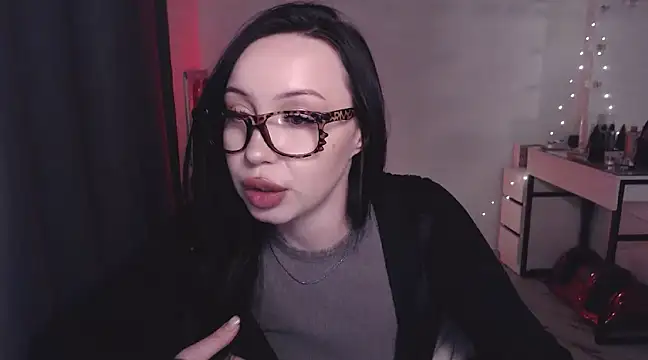 Snapshot of MoranaMissGod chatting on 12/28/24, 12:47 MoranaMissGod online show from 12/28/24, 12:47