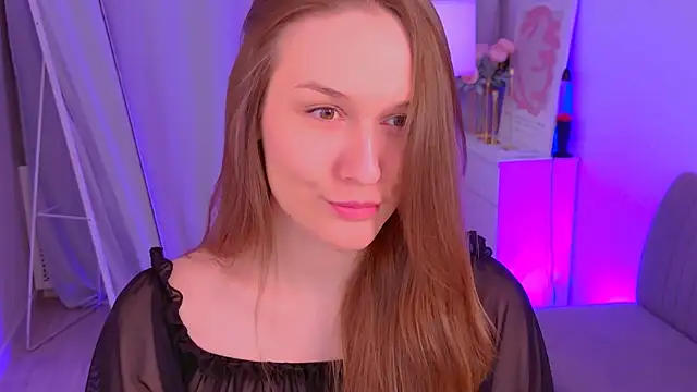 Hina  Derry online show from 04/15/26, 06:19