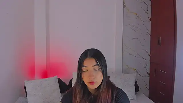 martina roldam online show from 03/25/26, 02:01