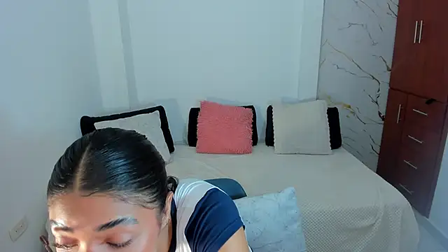 martina roldam online show from 06/27/26, 01:22