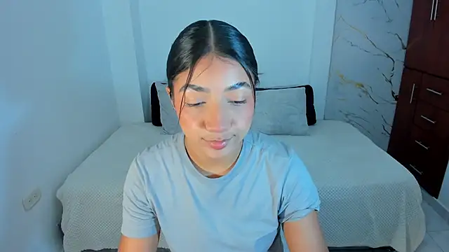 martina roldam online show from 06/30/26, 01:05