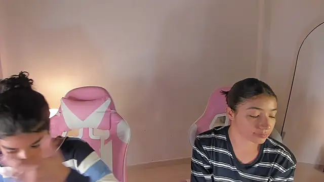 martina roldam online show from 09/27/25, 02:18