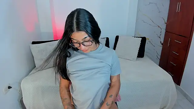 martina roldam online show from 06/08/26, 05:08