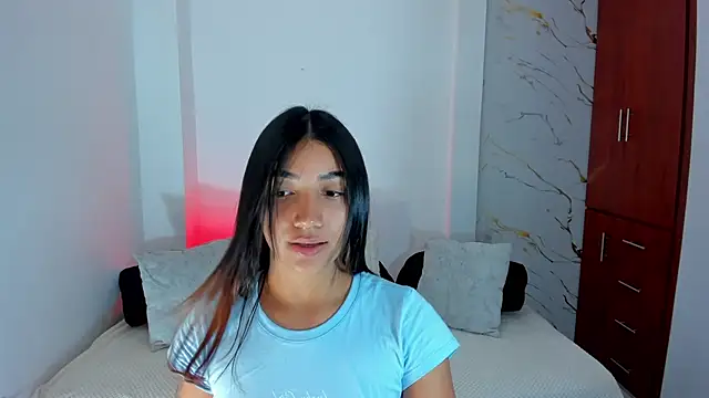martina roldam online show from 05/11/26, 03:30