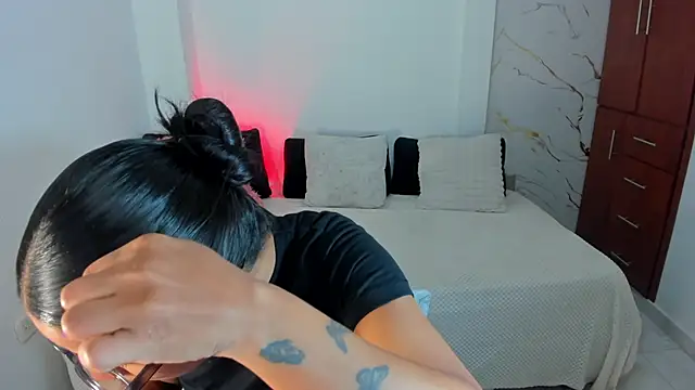 martina roldam online show from 06/15/26, 03:18