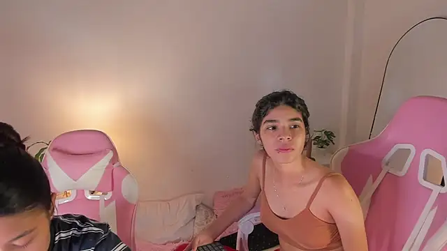 martina roldam online show from 09/26/25, 02:40