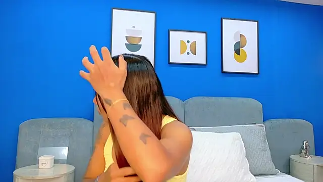 martina roldam online show from 01/13/26, 08:57