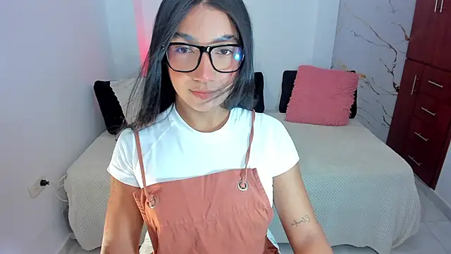 martina roldam online show from 06/03/26, 02:12