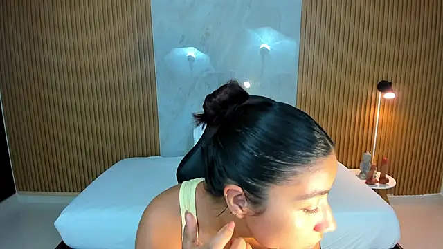 martina roldam online show from 11/07/25, 11:08