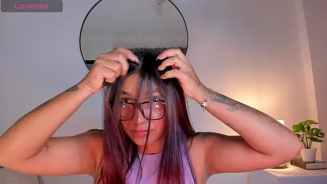 martina roldam online show from 02/25/25, 11:43