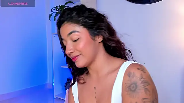 martina roldam online show from 01/29/25, 04:36