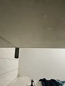 GildanK18 online show from 10/25/25, 02:50