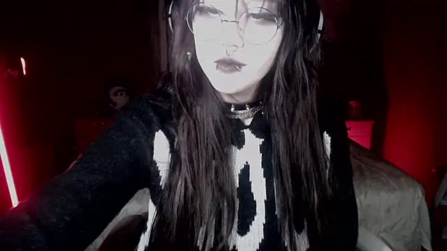 Snapshot of chloe_crystall_killer chatting on 10/09/25, 12:06 chloe crystall killer online show from 10/09/25, 12:06