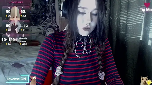 Snapshot of chloe_crystall_killer chatting on 06/07/26, 10:53 chloe crystall killer online show from 06/07/26, 10:53