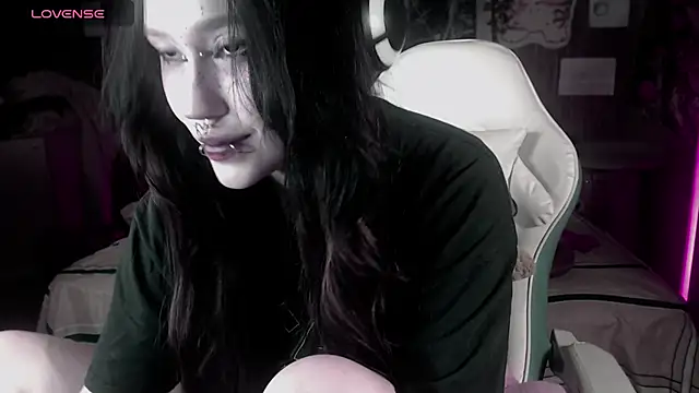 chloe crystall killer online show from 03/07/26, 10:37