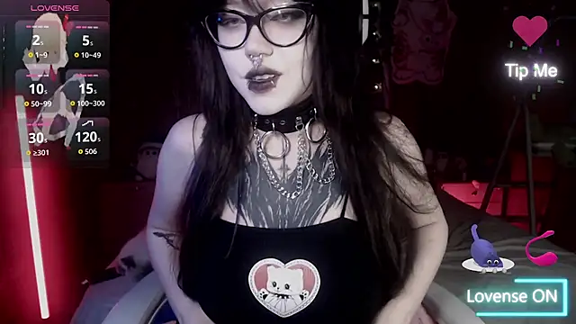 Snapshot of chloe_crystall_killer chatting on 09/12/25, 10:20 chloe crystall killer online show from 09/12/25, 10:20
