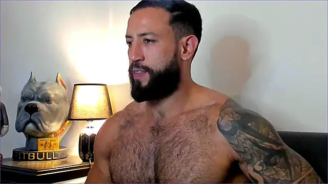 Snapshot of BradLeon_ chatting on 10/29/25, 10:09 BradLeon online show from 10/29/25, 10:09