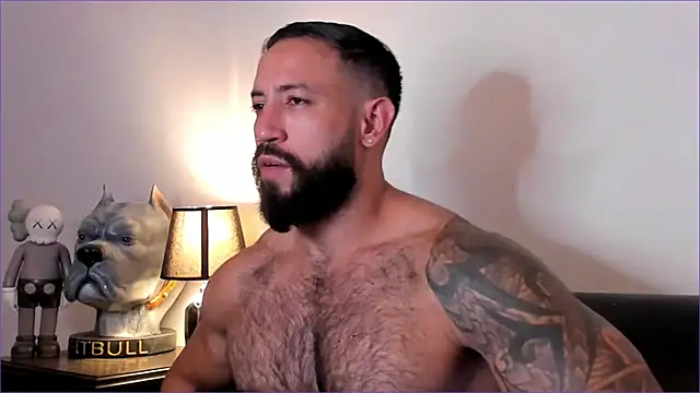 BradLeon  online show from 12/04/25, 04:22